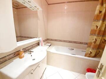 Фото номера Апартаменты с 2 спальнями Апартаменты Apartments 3-Rooms Alexandry-Stefan cel Mare Street г. Кишинёв 15