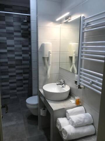 Фото номера Бюджетный двухместный номер с 1 кроватью Отель Moonlight Hotel г. Кишинёв 28