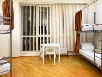 Фото номера Кровать в общем 6-местном номере для женщин Хостелы Capsule HOSTEL г. Кишинёв 9