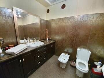 Фото номера Апартаменты с 2 спальнями Апартаменты Turist Home Apartments 3-rooms 100m² new Grigore Vieru street г. Кишинёв 9