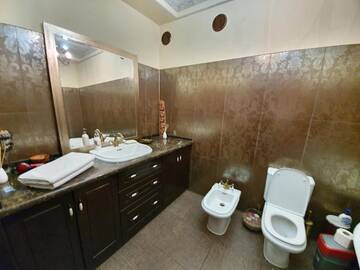 Фото номера Апартаменты с 2 спальнями Апартаменты Turist Home Apartments 3-rooms 100m² new Grigore Vieru street г. Кишинёв 33