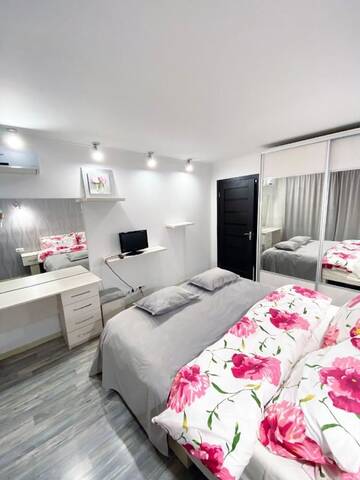 Фото номера Апартаменты с 1 спальней Апартаменты Bright Apartment in Center г. Кишинёв 10