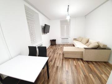 Фото номера Апартаменты Делюкс Апартаменты White New Apartments Ultracentral 2-rooms in the Heart Chisinau г. Кишинёв 10