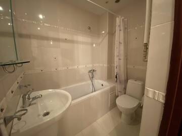 Фото номера Двухместный номер Делюкс с 1 кроватью Отель Divino Club г. Кишинёв 4