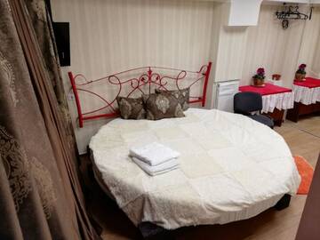 Фото номера Апартаменты с 2 спальнями Апартаменты Stefan cel Mare Кишинёв Chisinau near sos turismo dentale 64-2 г. Кишинёв 28