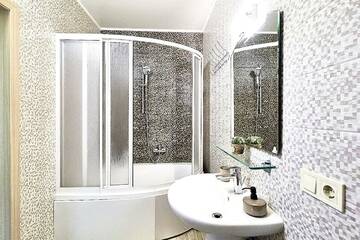 Фото номера Апартаменты с 1 спальней Апартаменты SkyHouse Modern 1 bedroom City Center г. Кишинёв 14