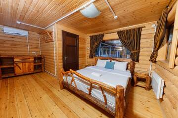 Фото номера Стандартный двухместный номер с 1 кроватью Отель Sky Land Camping &amp; Resort г. Кишинёв 2
